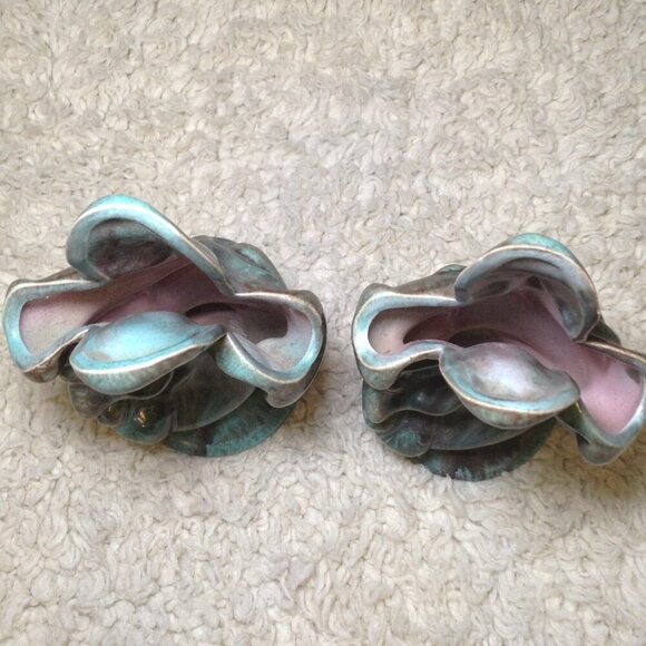 VINTAGE/ANTIQUE Gonder, Zanesville, OH Magnolia Vases; Avant Garde, Classic, MCM - Picture 2 of 6